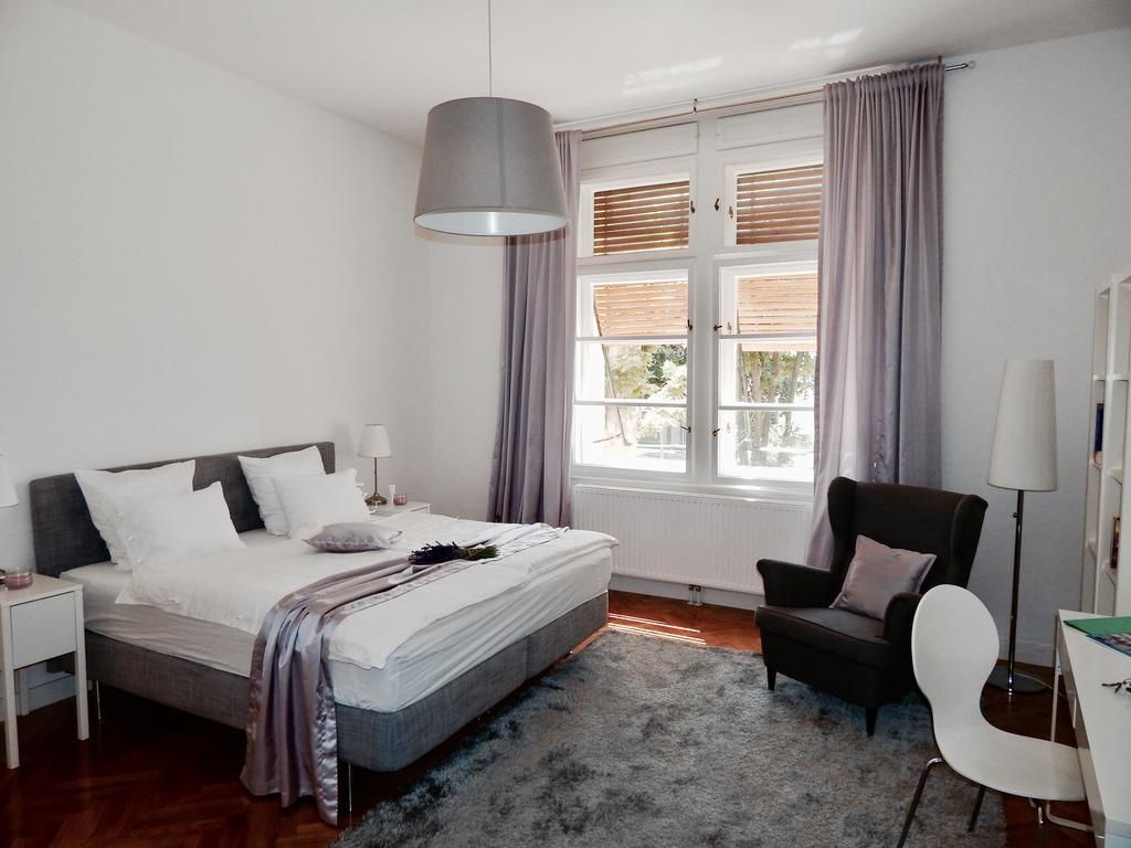 Business Appartements "Villa Muenz" Pola Esterno foto