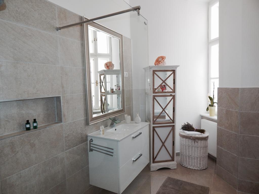 Business Appartements "Villa Muenz" Pola Esterno foto