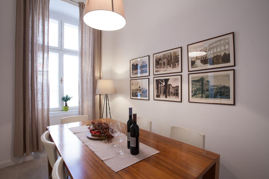 Business Appartements "Villa Muenz" Pola Esterno foto